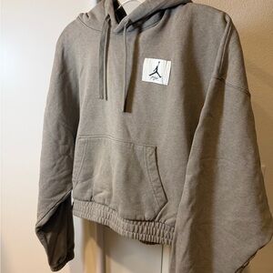 Nike Air Jordan Cropped Hoodie Women Grey Sweatshirt Pullover Sweater Taperd - M